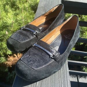 Earthies Alora Leather Suede Faux Snakeskin Loafers Flats Silver Accent Size 9.5